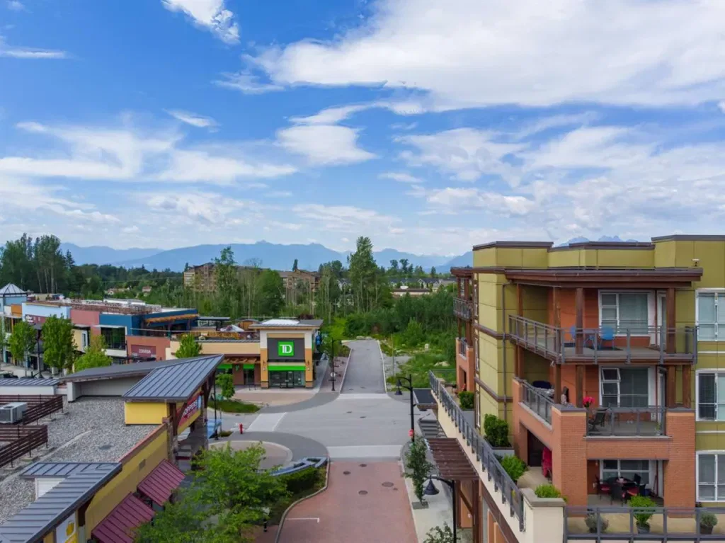 If you are looking for an excellent real estate agent to assist with the sale of your home, contact Liz Penner with Royal LePage, as she specializes in Willoughby Heights, Langley BC